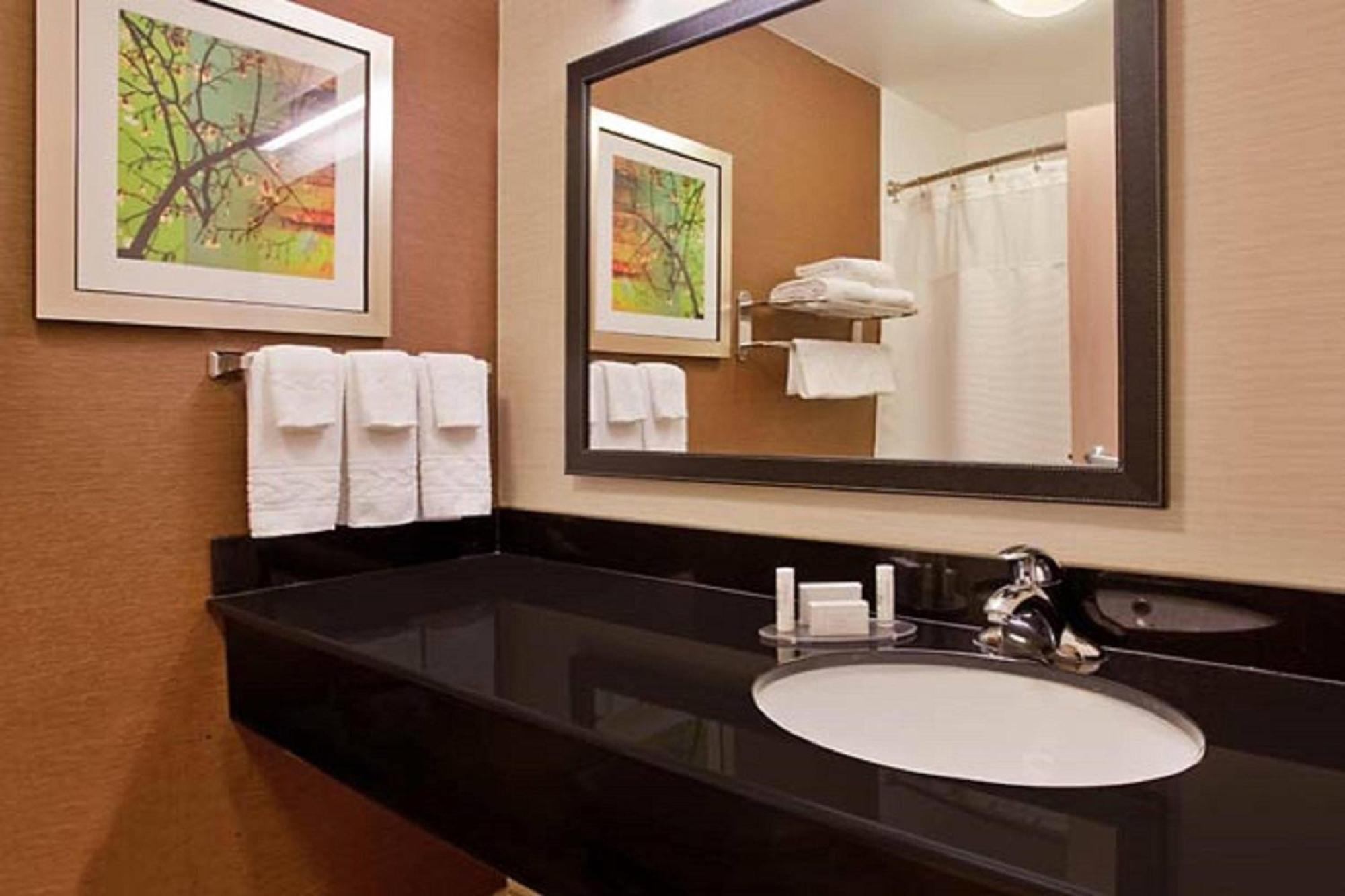 Fairfield Inn & Suites Tulsa South Medical District Экстерьер фото